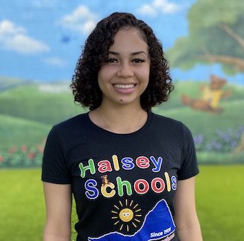 Ms. Arianna teacher with love and kindness